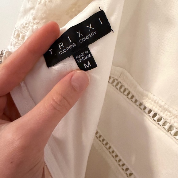 Trixxi Ivory Lace Dress - Picture 3 of 3